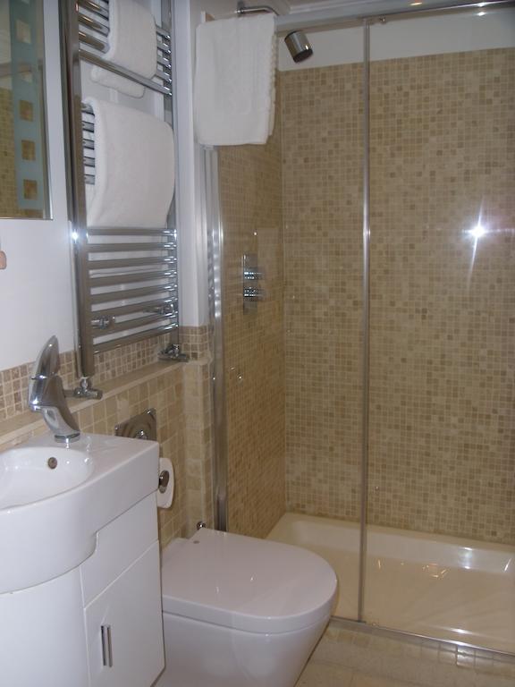 The Arc - Boutique B&B هاروغايت الغرفة الصورة